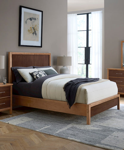 Vaughan Bassett - Nordhaven - Queen Panel Bed  - Two-Tone  - 853-557-755-722 view 1