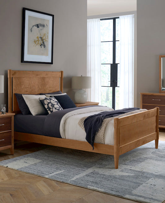 Vaughan Bassett - Nordhaven - Queen Poster Bed  - Clear Maple  - 852-559-955-922 view 1
