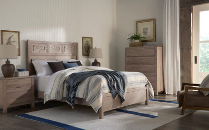 Vaughan Bassett - Tide and Timber - Cal King Fretwork Bed - Grey Oak - 831-667-766-944-MS1  view 3