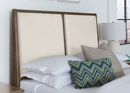 Vaughan Bassett - Woodbridge - Queen Upholstered Bed With Storage -White - 820-551-051-050B-502-555  view 3