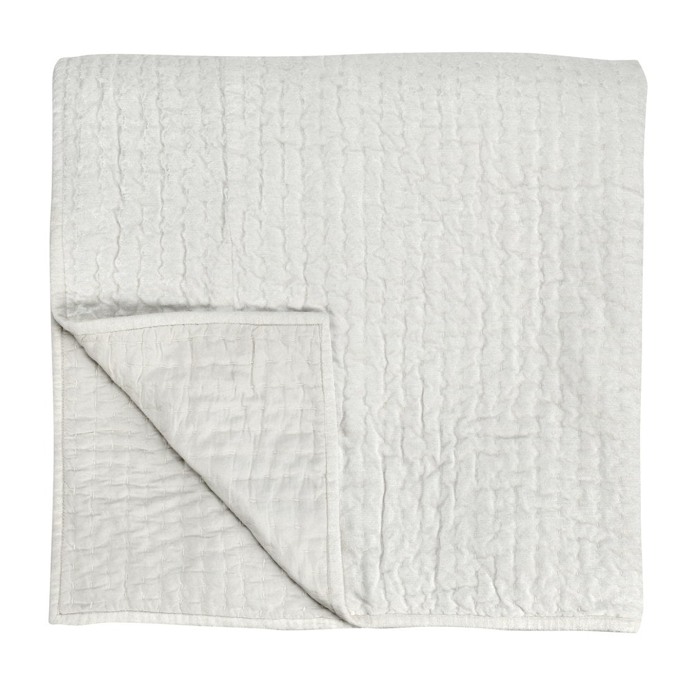 Villa by Classic Home - Bari 4-Piece King Quilt Set - Cloud - BEDQ421K view 1
