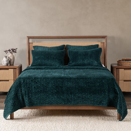 Villa by Classic Home - Bari King Quilt - Emerald Green - V310000 view 3