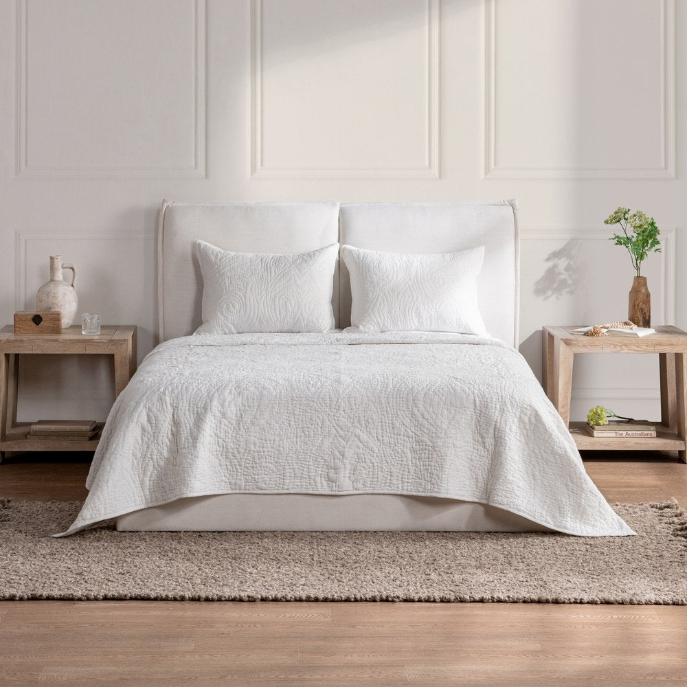 Villa by Classic Home - Berkshire 3-Piece Queen Linen Quilt Set - White - BEDQ546Q view 2