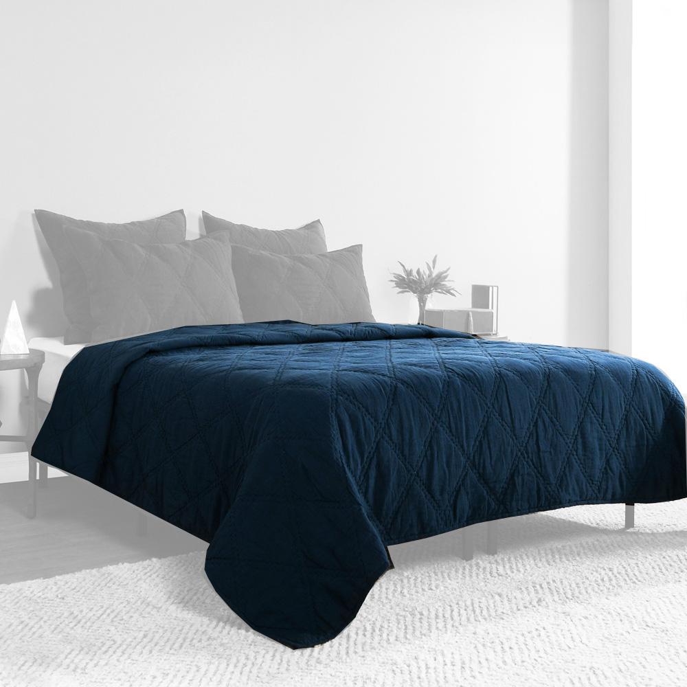 Villa by Classic Home - Casi 100% Belgian Flax Linen Midnight Blue Queen Quilt  - 92W - Midnight Blue  - V240104 veiw 1