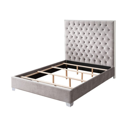 Wallace & Bay - James Cloud Gray King Upholstered Bed with Velvet-Like Fabric, Chrome Trim, Button Tufted Headboard, And Platform-Style Base - B510045 veiw 5