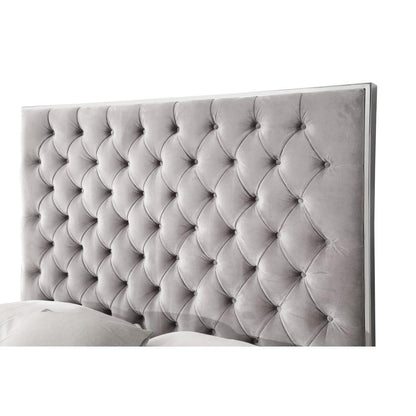 Wallace & Bay - James Cloud Gray Queen Upholstered Bed with Velvet-Like Fabric, Chrome Trim, Button Tufted Headboard, And Platform-Style Base - B510044 veiw 2