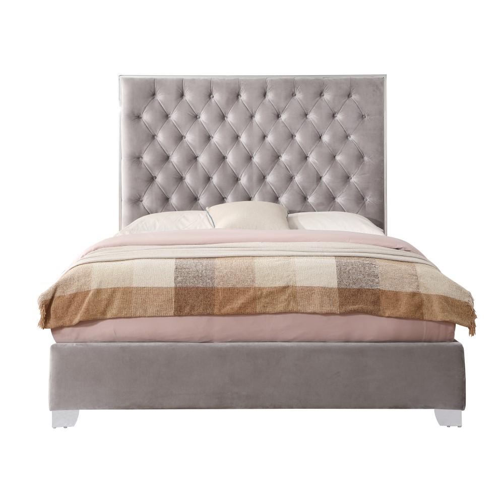 Wallace & Bay - James Cloud Gray Queen Upholstered Bed with Velvet-Like Fabric, Chrome Trim, Button Tufted Headboard, And Platform-Style Base - B510044 veiw 4