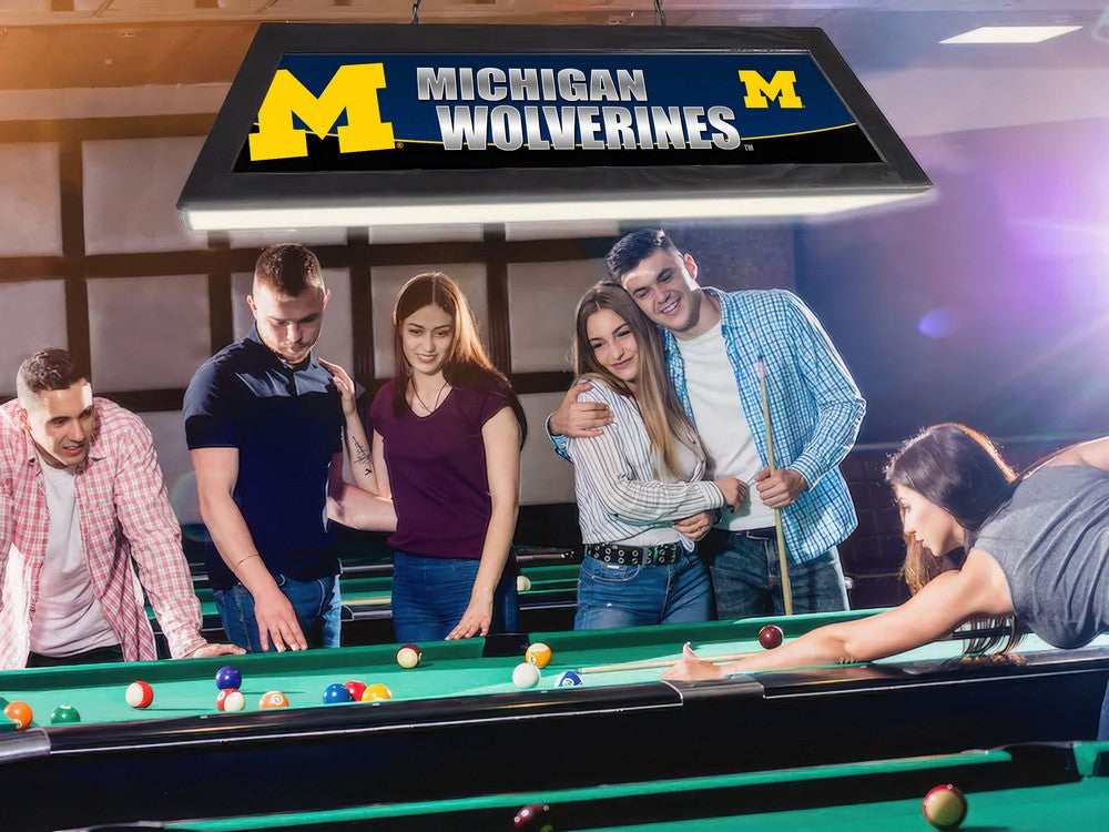 Wave7 - University of Michigan Spirit Game Table Lamp - 2010UMI1 view 2