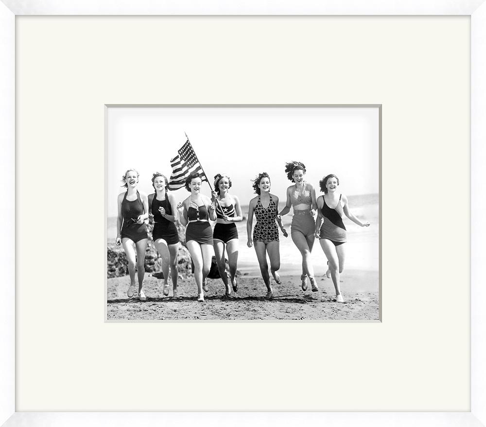 Wendover Art Group - Vintage Swim Party 8, White - WPH1097 veiw 1